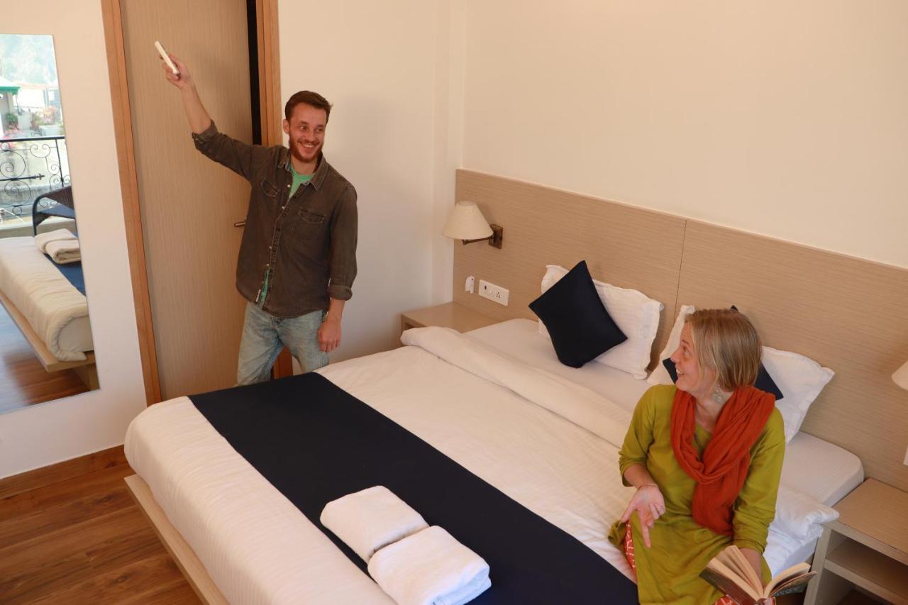 The Blue Jay Hostel - Dorms & Rooms Rishīkesh Exteriör bild