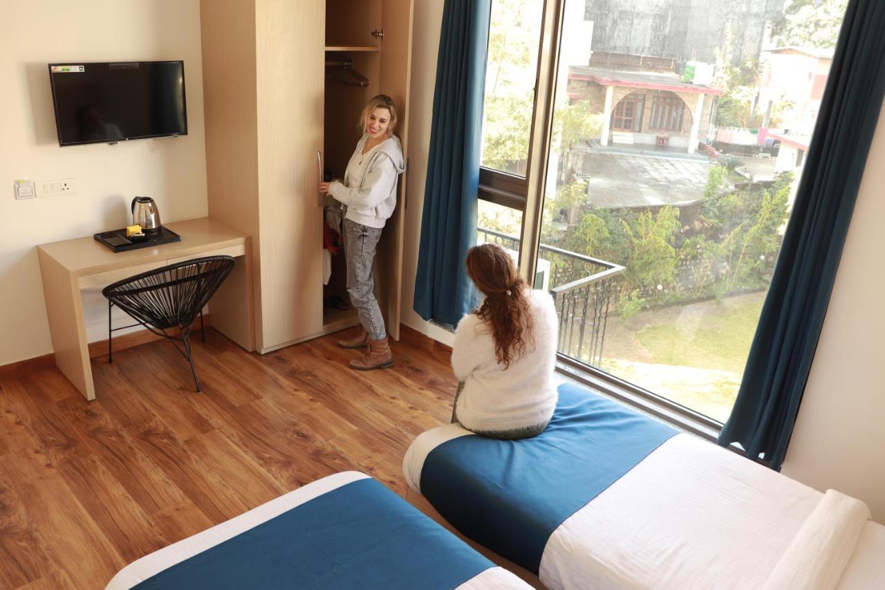 The Blue Jay Hostel - Dorms & Rooms Rishīkesh Exteriör bild