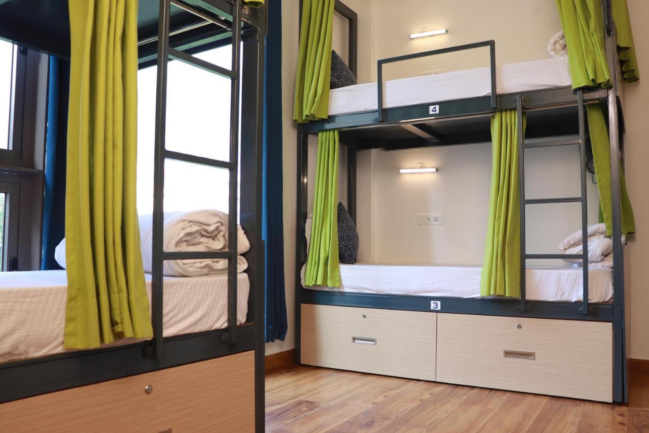 The Blue Jay Hostel - Dorms & Rooms Rishīkesh Exteriör bild